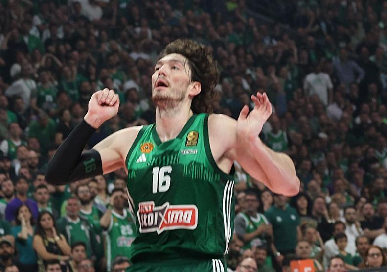 Ergin Atamandan kendisine tepkili Anadolu Efes taraftarları hakkında açıklama