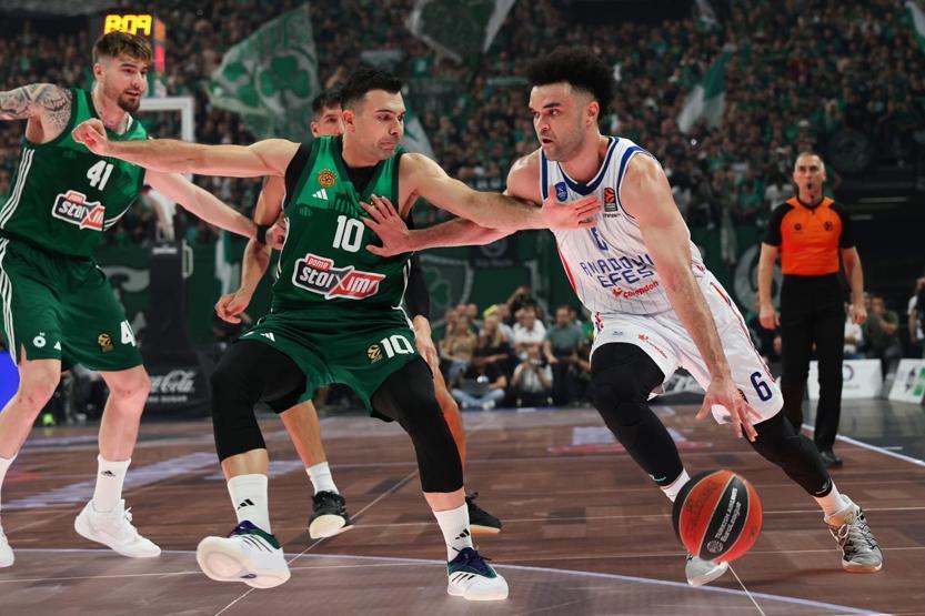 Anadolu Efes son maçta EuroLeaguee veda etti Panathinaikos, Fenerbahçe Bekonun rakibi oldu...