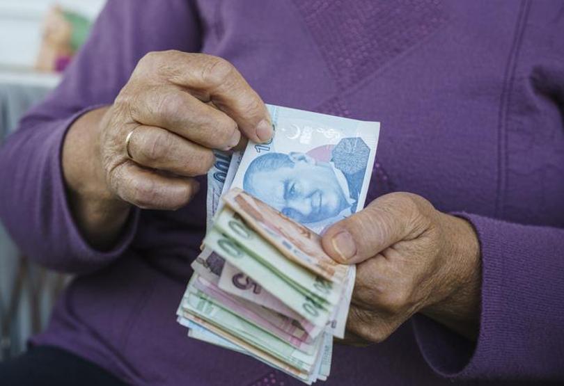 Emekli promosyonlarında yarış kızıştı İşte en yüksek promosyon rakamı...