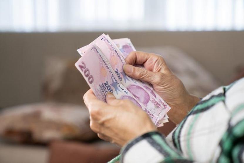 Emekli promosyonlarında yarış kızıştı İşte en yüksek promosyon rakamı...