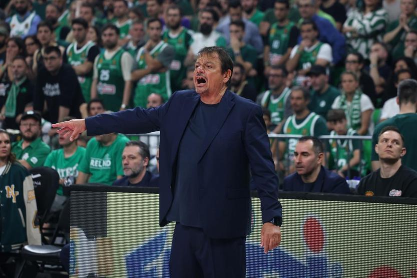 Ergin Atamandan kendisine tepkili Anadolu Efes taraftarları hakkında açıklama