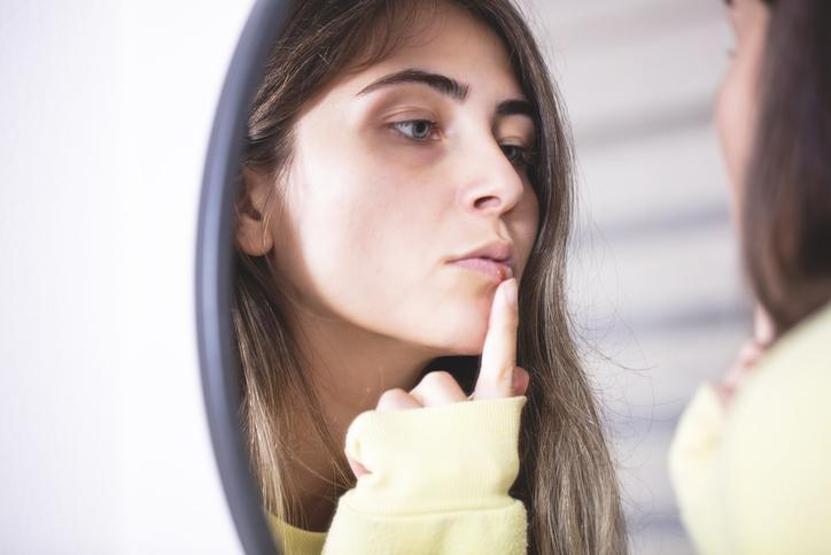 Deneyin, farkı görün Flavonoidler, polifenoller ve C vitamini içeriyor Cilt sağlığını destekliyor, saç dökülmesini azaltıyor