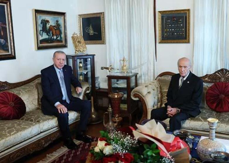 Erdoğan - Bahçeli görüşmesinin kodları Abdulkadir Selvi yazdı