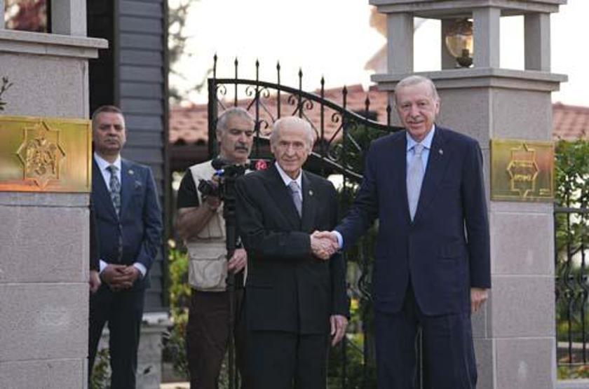 Erdoğan - Bahçeli görüşmesinin kodları Abdulkadir Selvi yazdı