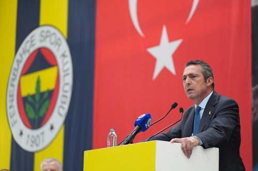 Fenerbahçe Başkanı Ali Koçtan açıklamalar: Mourinhoya teklif geldi Osimhen 40 yılda bir gelir