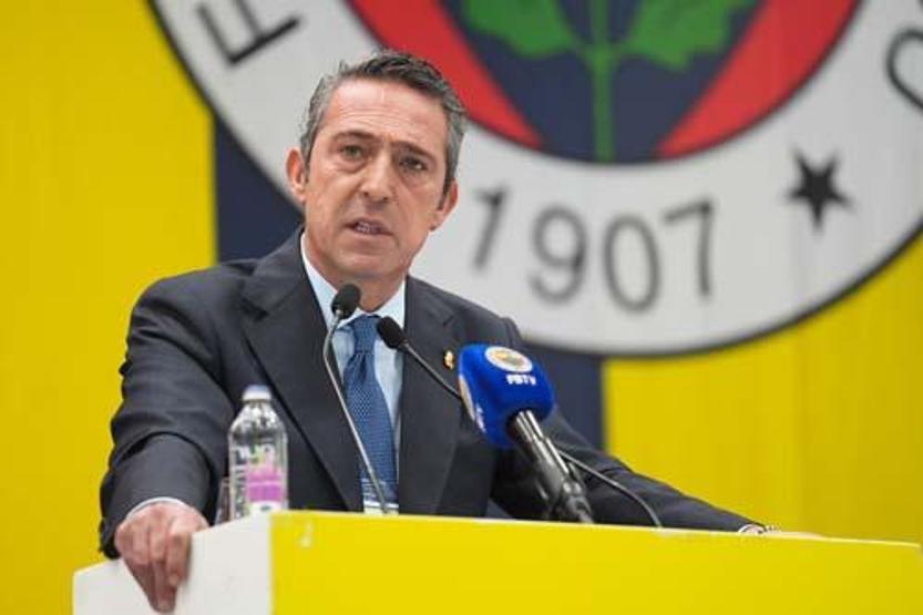 Fenerbahçe Başkanı Ali Koçtan açıklamalar: Mourinhoya teklif geldi Osimhen 40 yılda bir gelir