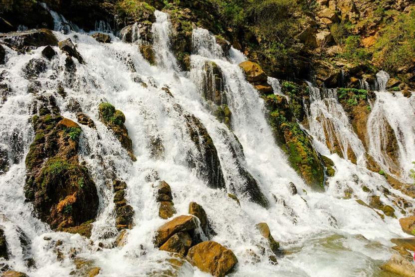 Anadolunun en etkileyici şelalelerinden biri Ziyaretçi akınına uğruyor