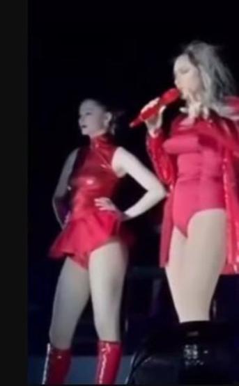 Hadise sahnede kendini tutamadı: Fena üzerime geliyorlar