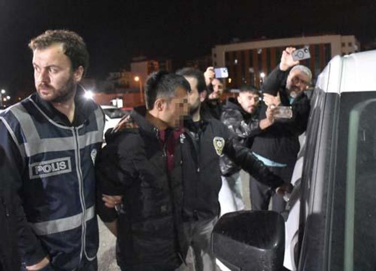 Sivasta vahşet: 2 kardeşin boğazı kesilerek öldürüldü Şüpheli kişi gözaltına alındı