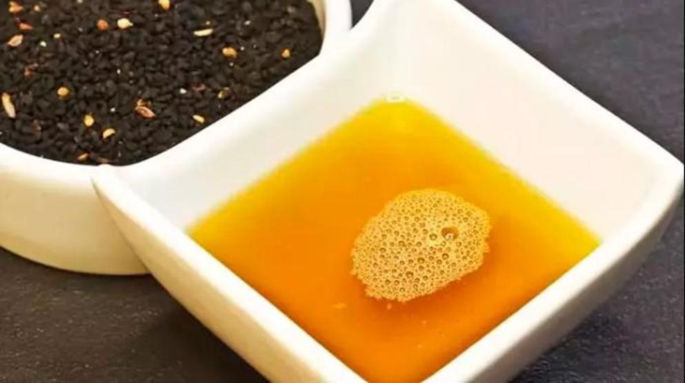 Çörek otu yağını böyle tüketmek kanseri yok ediyor