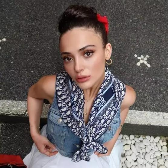 Caner Topçudan Rabia Soytürke cevap: Kendine yakışanı yaptığını düşünüyorum