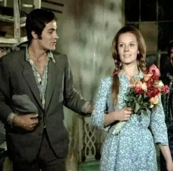 YEŞİLÇAM YILDIZLARI KARŞI KARŞIYA Usta oyuncu Kadir İnanır’dan Hülya Koçyiğit’in firmasına dava