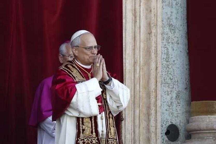 Papa Leonun şifreleri: Kırmızı yelek mesaj mı