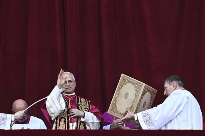 Papa Leonun şifreleri: Kırmızı yelek mesaj mı