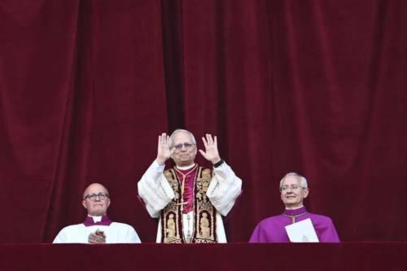 Papa Leonun şifreleri: Kırmızı yelek mesaj mı