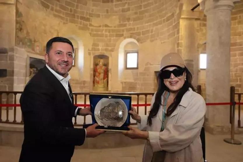Yeşilçam’ın Sultanı Türkan Şorayın duygu dolu anları 52 YIL SONRA ZİYARET ETTİ