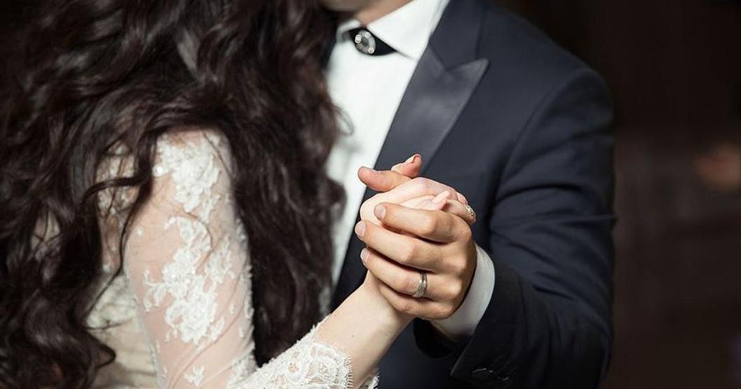 Düğünde çalan şarkıların telif parasını kim ödeyecek Salon sahibi mi yoksa gelin ve damat mı