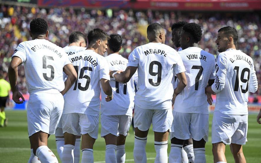 Barcelona, El Clasico’da Real Madrid’i yine yendi Şampi…