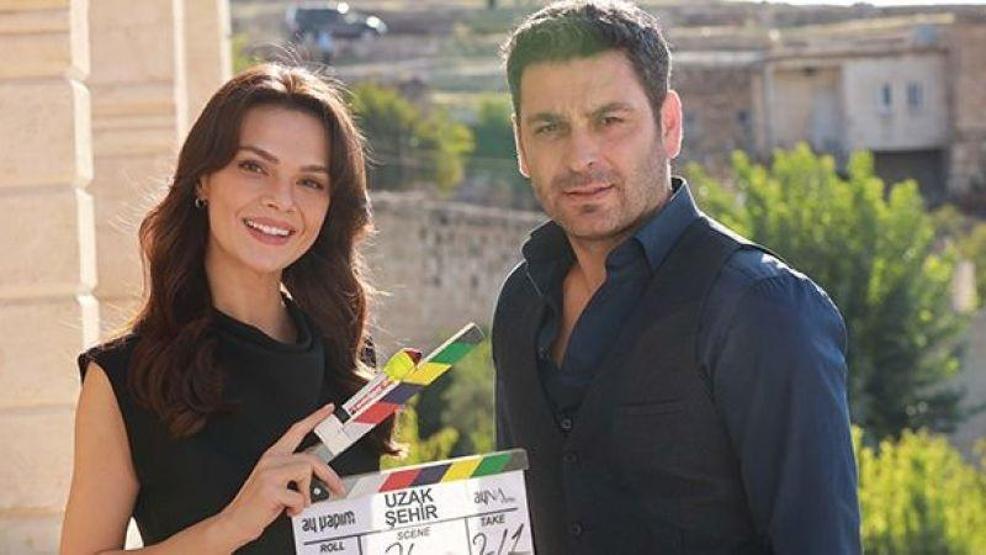 Uzak Şehirin Alyası Ozan Akbaba ile sırrını anlattı İkili meğer sette çok gülüyorlarmış