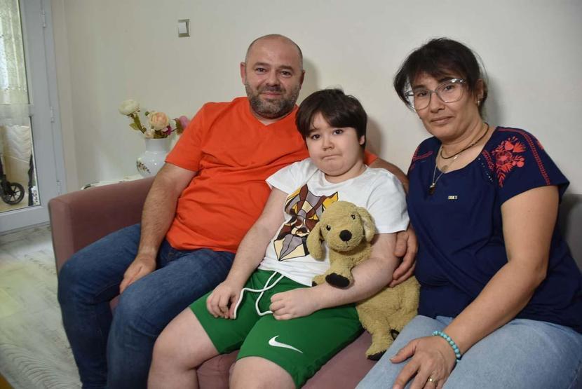 DMDli Arasın babası: Bir gün yürüyememesinden korkuyorum