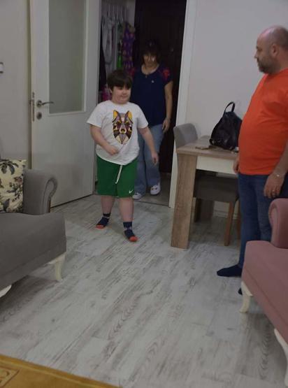 DMDli Arasın babası: Bir gün yürüyememesinden korkuyorum