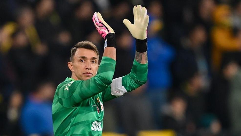 Fernando Muslera, Bülent Korkmazın rekoruna ortak olabilir