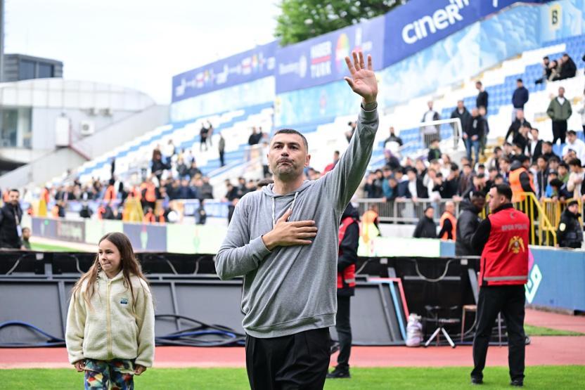 Burak Yılmaz, Galatasarayın başarısındaki sırrı açıkladı
