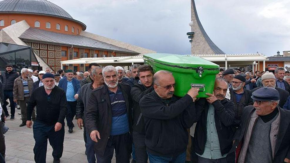 Metrobüs kazasında hayatını kaybeden Ebru Hepere veda