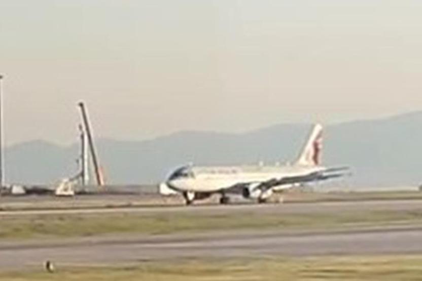 Havada panik dolu anlar Pilot acil durum deklare etti
