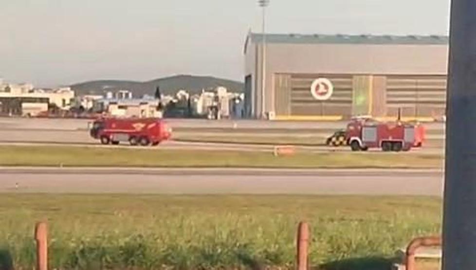 Havada panik dolu anlar Pilot acil durum deklare etti