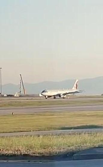 Havada panik dolu anlar Pilot acil durum deklare etti