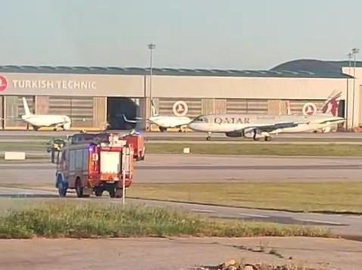 Havada panik dolu anlar Pilot acil durum deklare etti