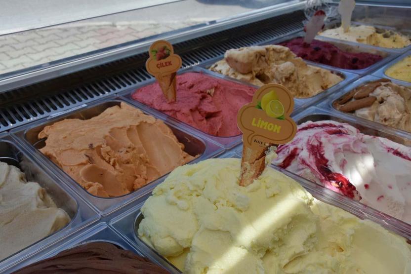 Dondurma esnafına hijyen uyarısı Suda bekletilen kaşık çapraz bulaşmaya neden olabilir