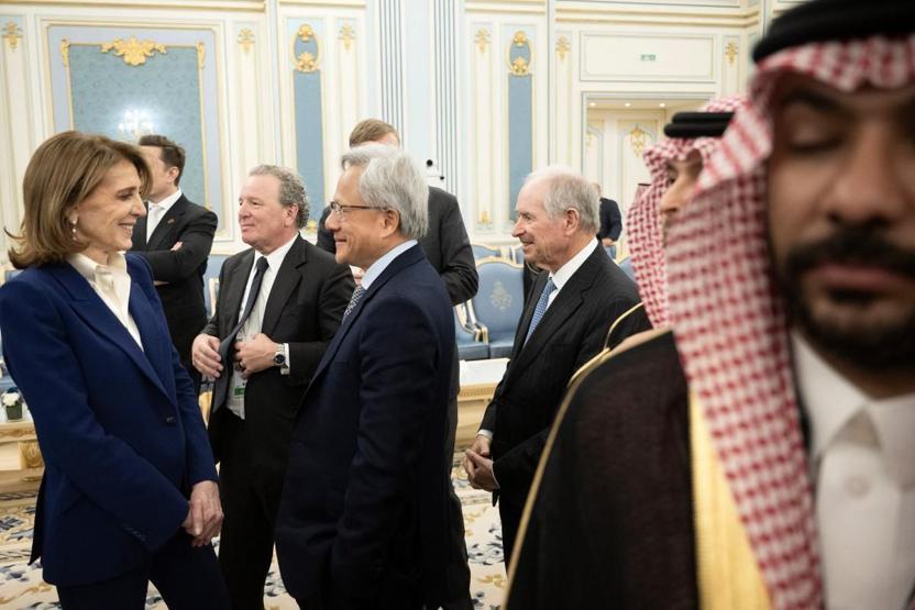 Trump, Suudi Veliaht Prens ve iş dünyası Riyadda buluştu: Menüde “trilyon dolarlık anlaşma var…