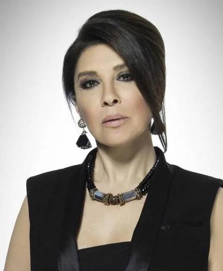 AŞK-I MEMNUNUN FİRDEVSİ NEBAHAT ÇEHRENİN FİT KALMA SIRRI 81 yaşındaki ünlü oyuncu meğer günde 40 dakika...