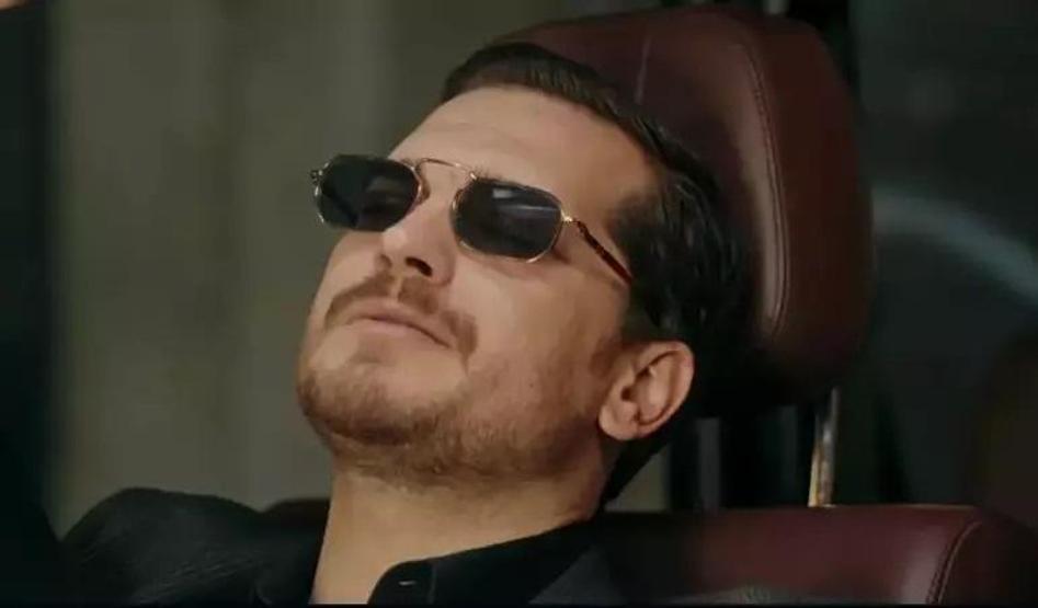 Eşref Rüyaya damga vuran sahne Eşref ve Nisan, Kadirin adamları tarafından pusuya düşürüldü