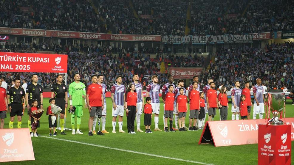 Trabzonspor Teknik Direktörü Fatih Tekke, kupa finalinin üzüntüsünü yaşıyor