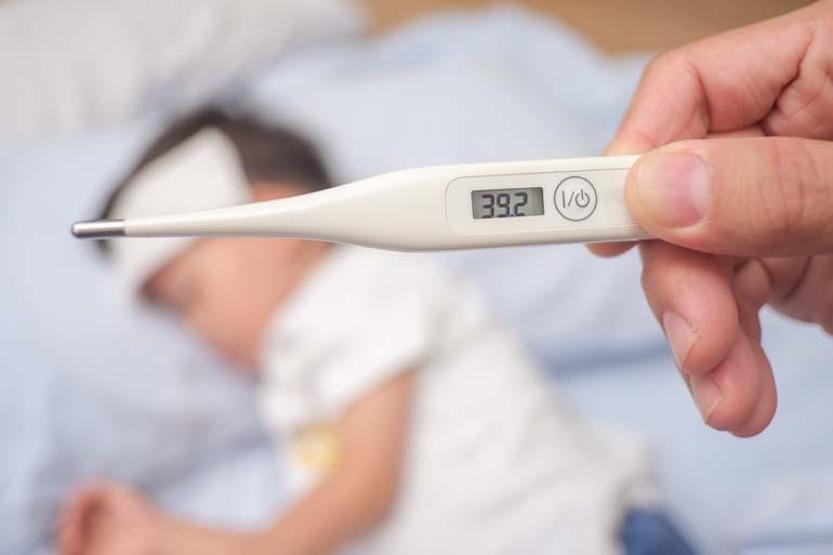 Menenjit nedir Menenjitte en sık görülen belirtiler ve tedavi yöntemi