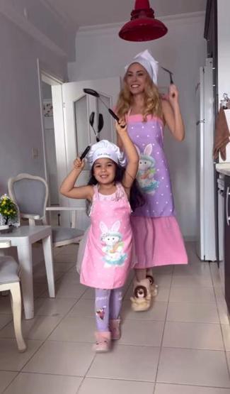 İnci Taneleri’nin Candan’ı Simge Selçuk’un kızına bakın Gören aynı şeyi söyledi: Annesinin kopyası