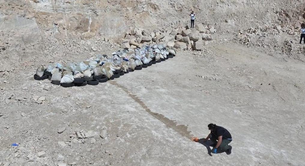 Batmanda ele geçirildi, yakılarak imha edildi Tam 2 ton...