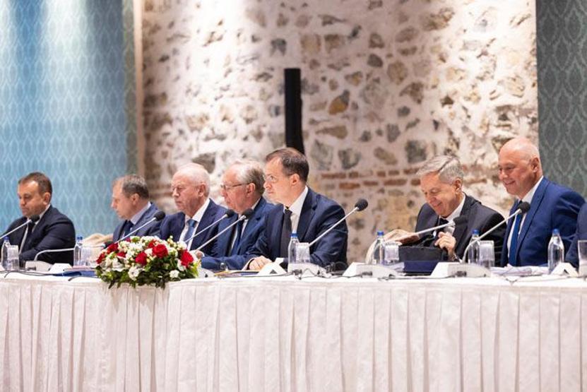Dolmabahçe satrancının perde arkası Masada neler yaşandı Hande Fırat yazdı...