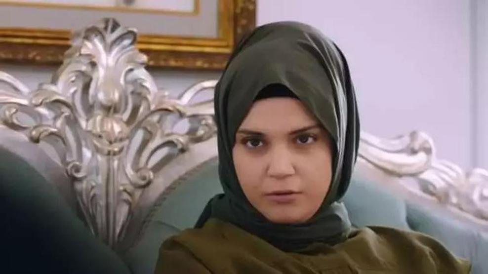 Fotoğraftaki iki ünlü ismi tanıdınız mı Çocukluk arkadaşı çıktılar