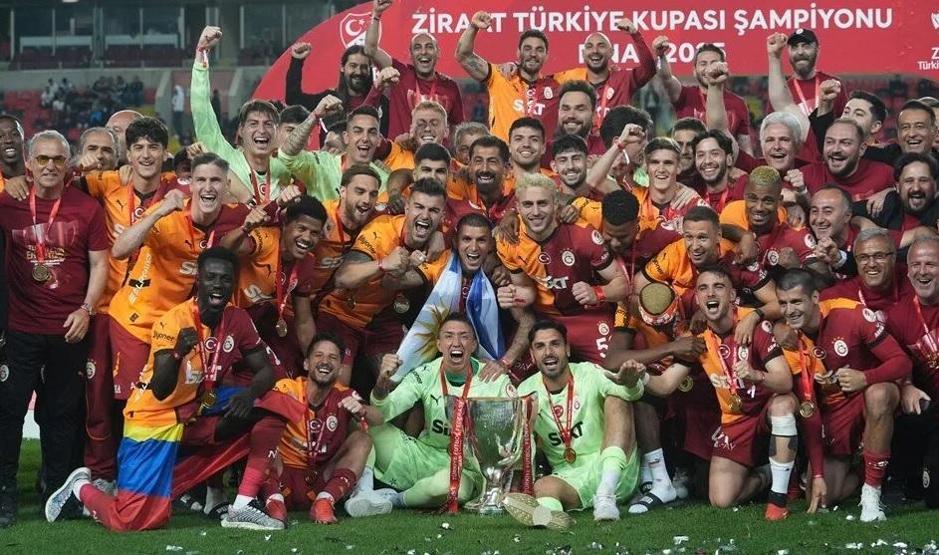Takımların yıldız sayıları: Galatasaray kaç kez şampiyon oldu Beşiktaş, Fenerbahçe Süper Lig şampiyonları sene sene