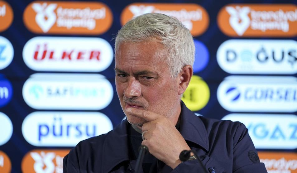 Jose Mourinhodan Galatasaraya olay sözler Musleranın penaltısına tepki...