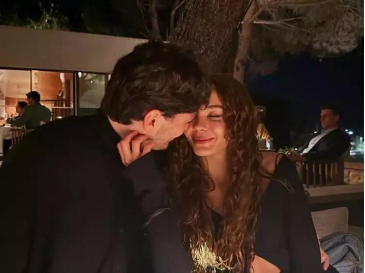 Cedi Osmandan Ebru Şahine romantik kutlama
