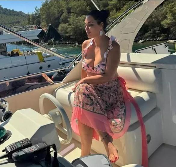 Verdiği kilolarla dikkat çekmişti Zara uyguladığı diyeti açıkladı