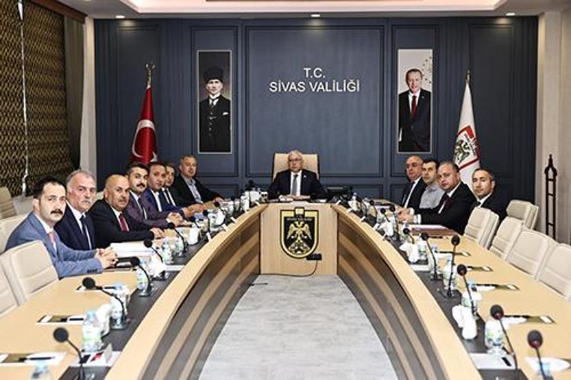 Sivas’ta kene vakaları masaya yatırıldı: Riskler ve tedbirler ele alındı Vatandaşlara önemli uyarılar