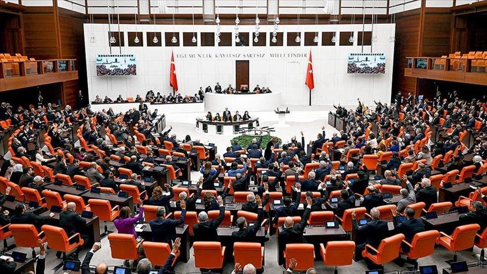 ANKARA BUNLARI KONUŞUYOR: İSTİFALAR BEKLENİYOR ‘Siyasetin tansiyonu yaza rağmen artacak’