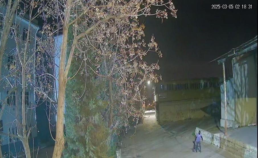 Güvenlik kameralarına bakınca fark ettiler SEN DE Mİ DOKTOR