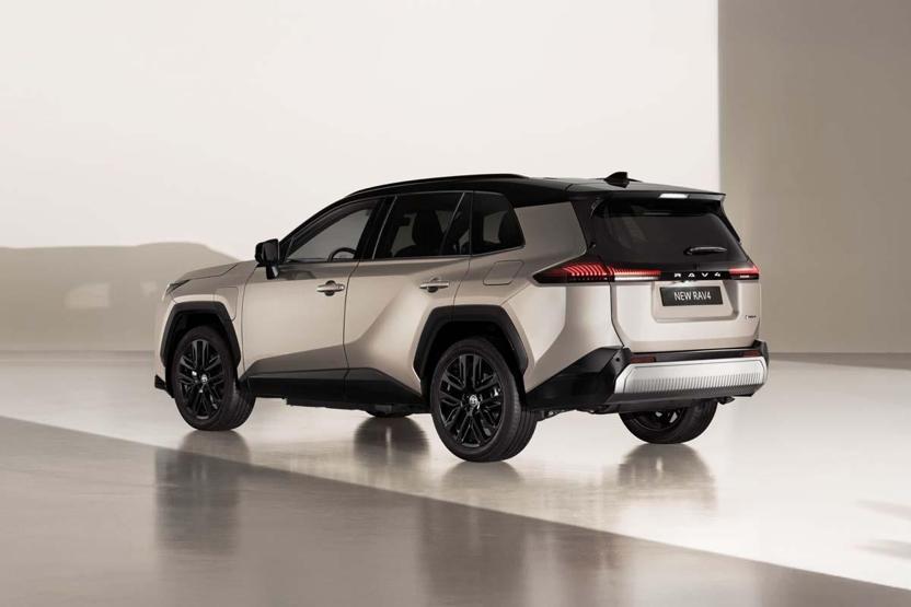 Toyota RAV4ü yeniledi